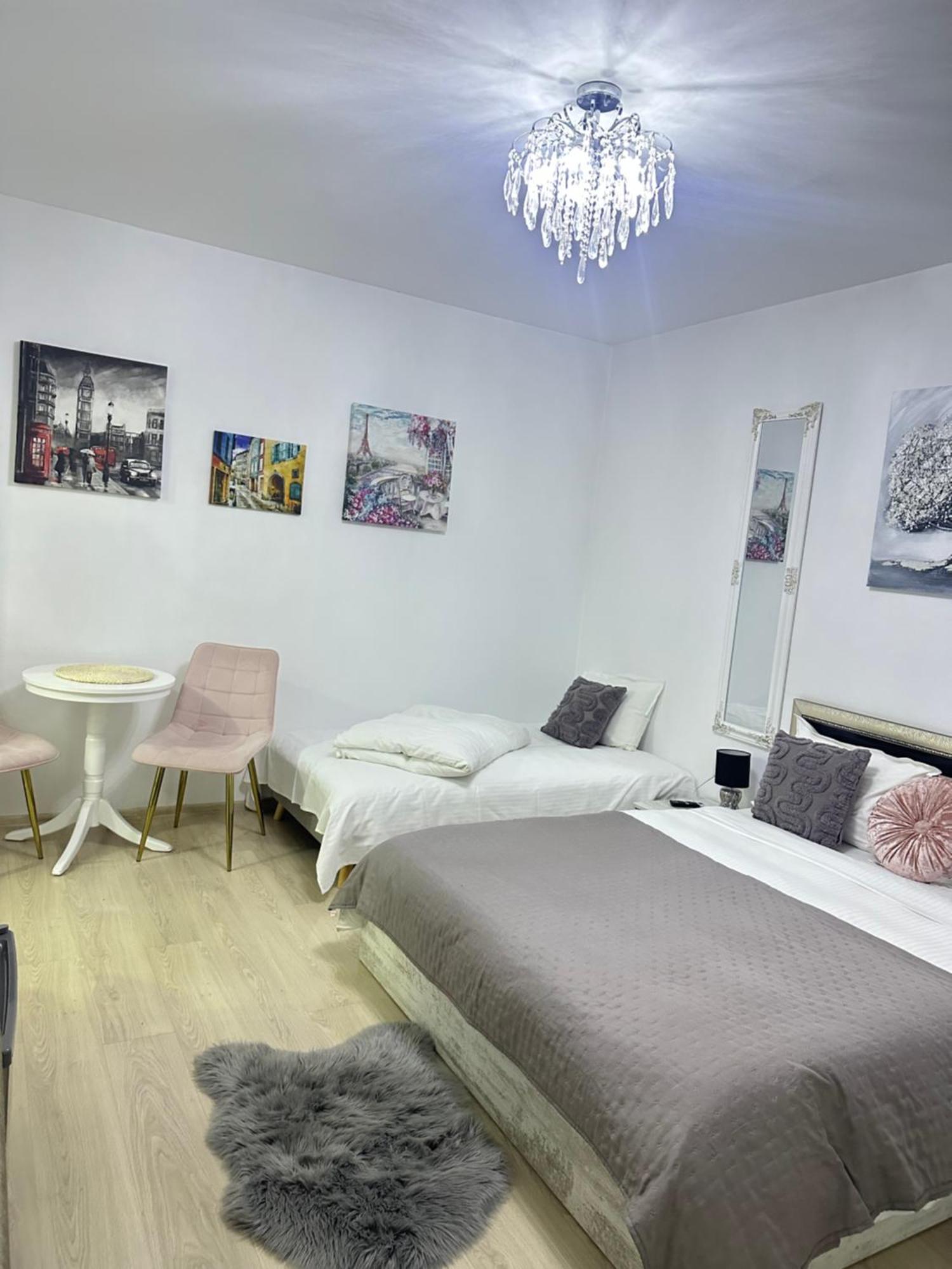 Vila Zoe Bucharestairport&Therme&Parking Otopeni Eksteriør bilde
