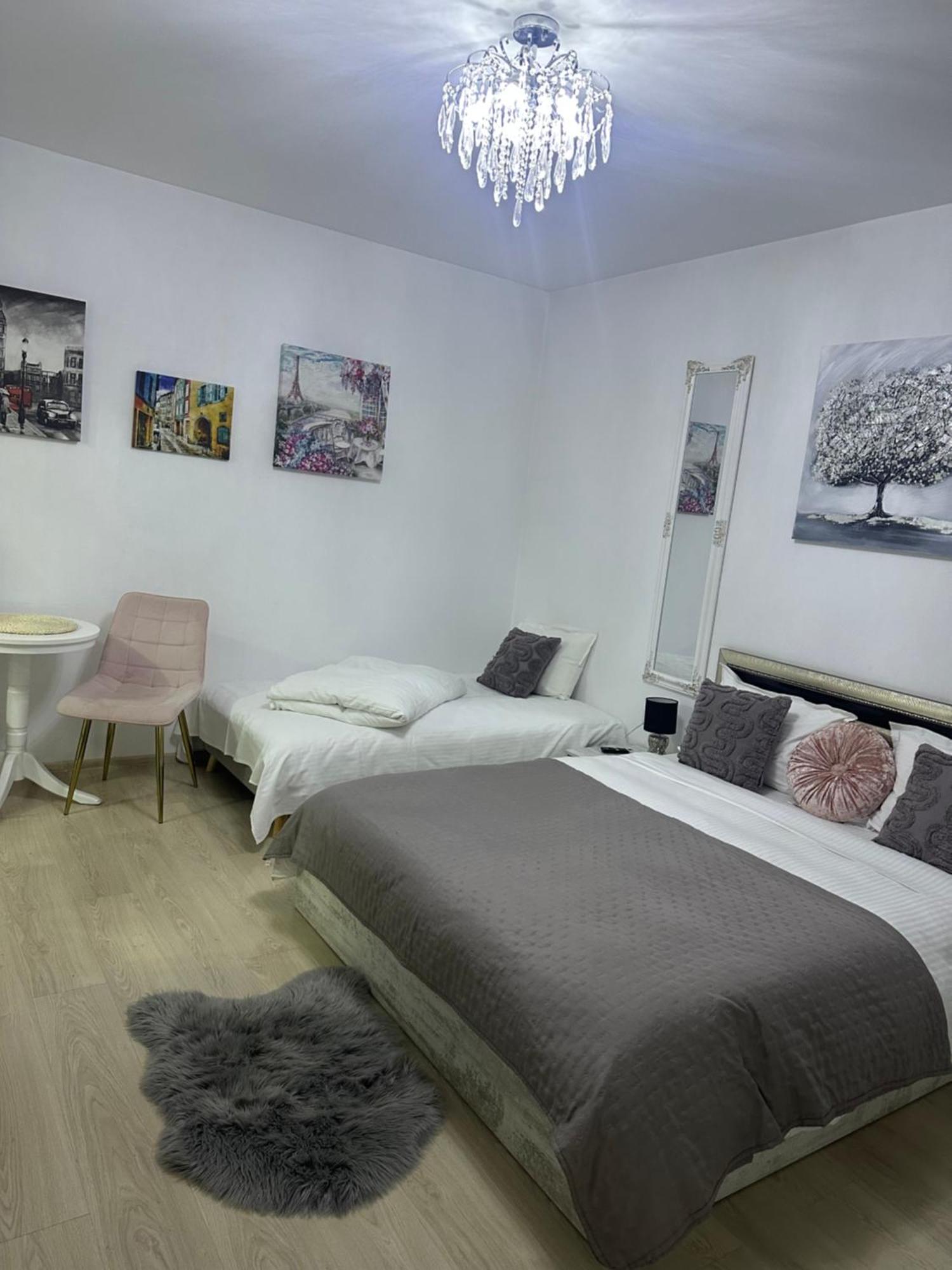Vila Zoe Bucharestairport&Therme&Parking Otopeni Eksteriør bilde